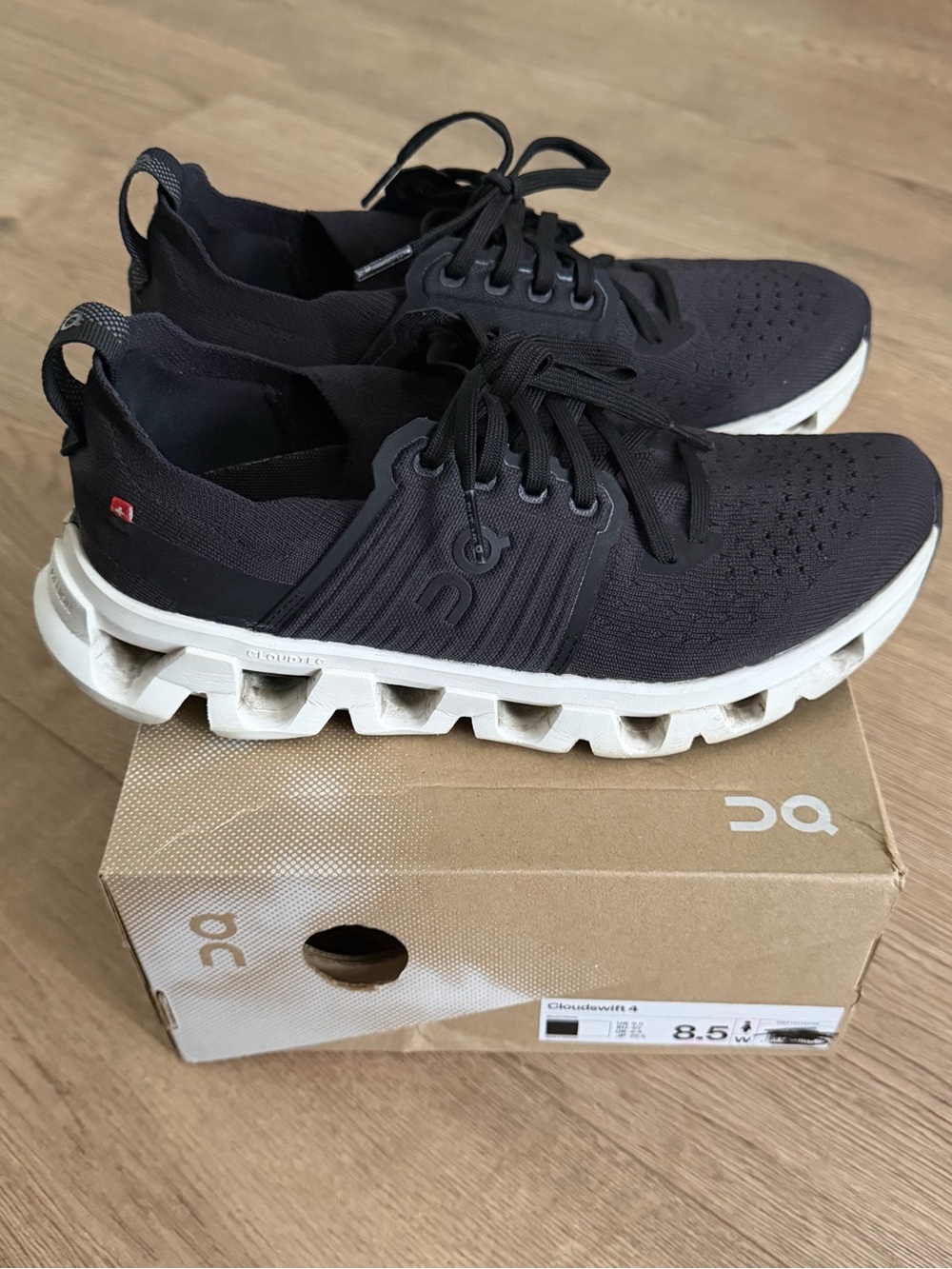 On Running Black and White Cloudswift Women’s Sneakers